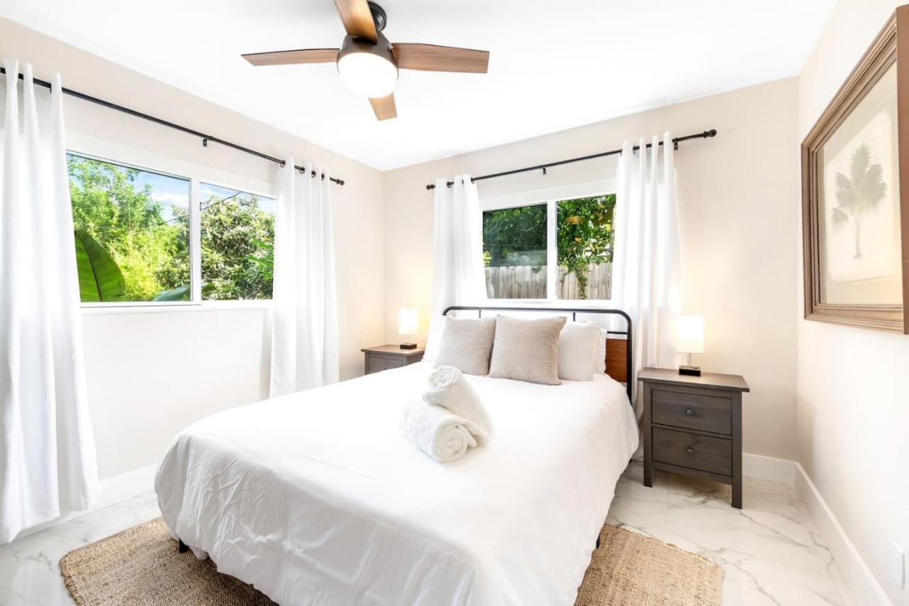 Modern Bungalow Near Wilton Drive I Pool Table ฟอร์ต ลอเดอร์เดล ภายนอก รูปภาพ